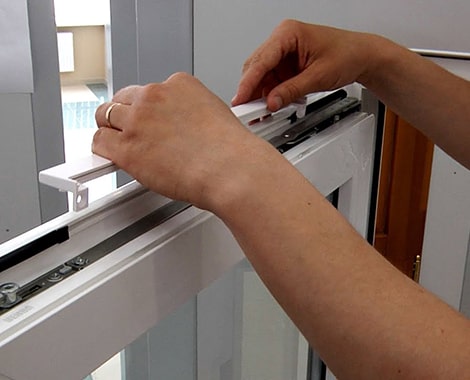 Установка клапанов на окна